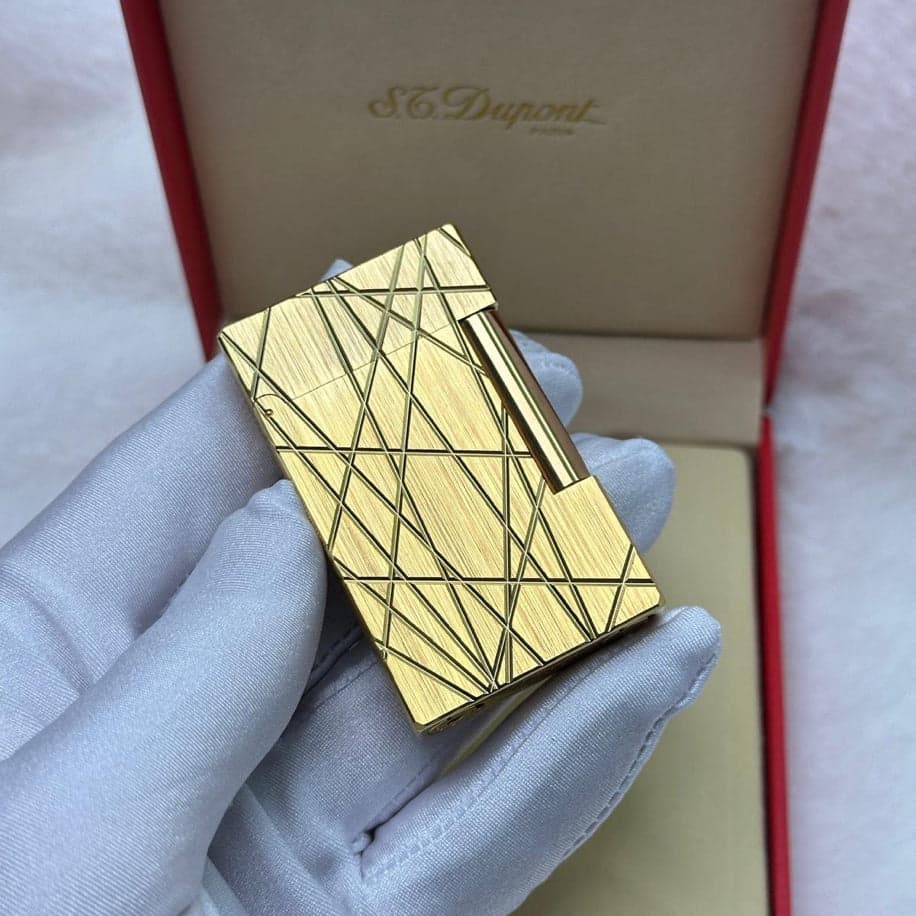 S.T. Dupont LIGNE 2 Full Gold Stripe Lighter — 1