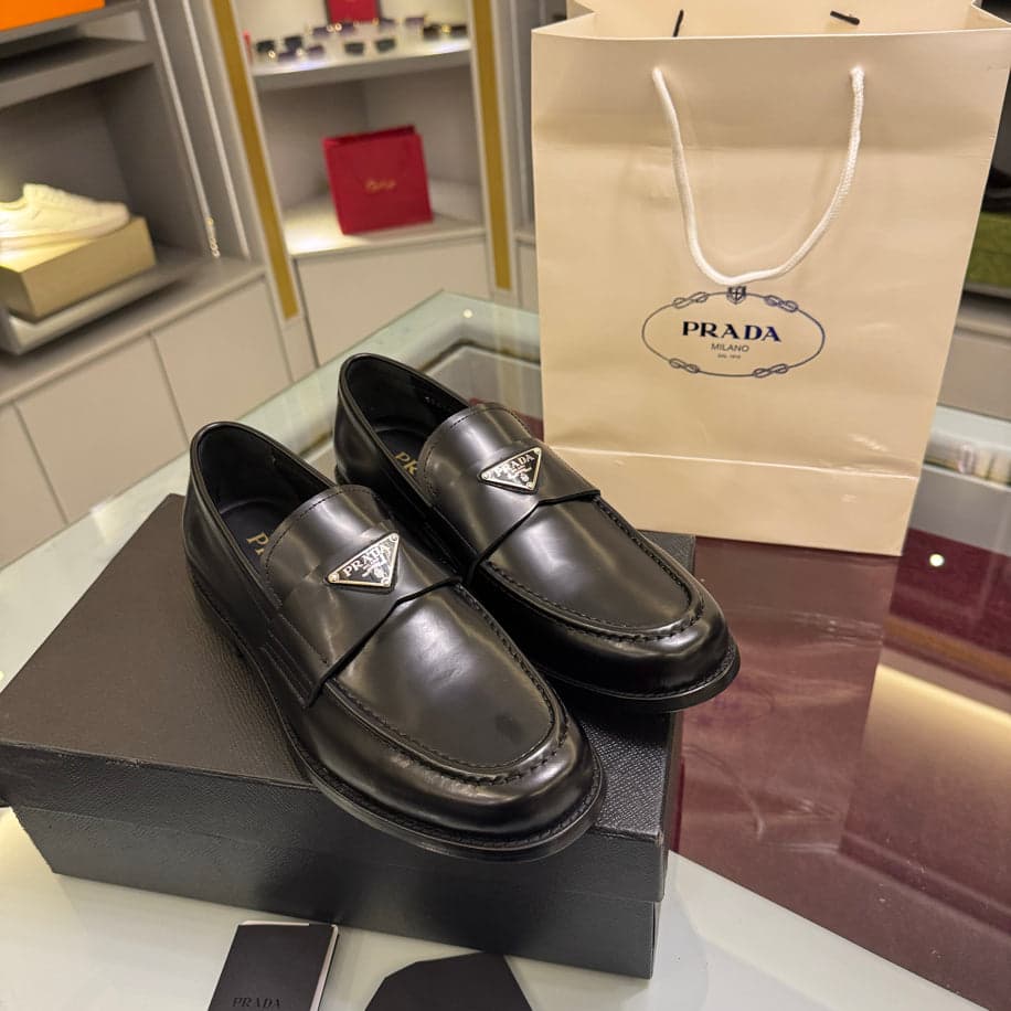 Prada Premium Loafer ithal — 1