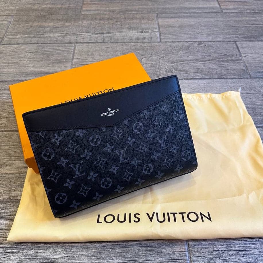 Louis Vuitton Dokumatık Bag — 1