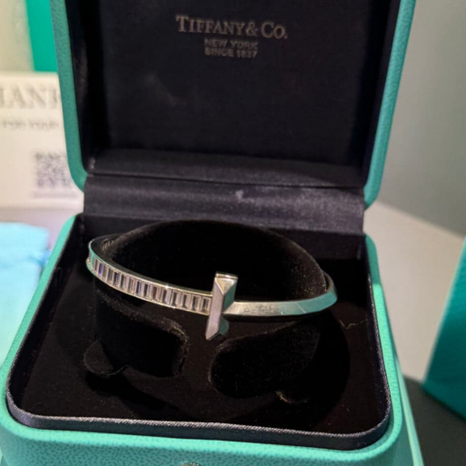 Tiffany T Silver Yarım Baget Taşlı Bileklik — 1