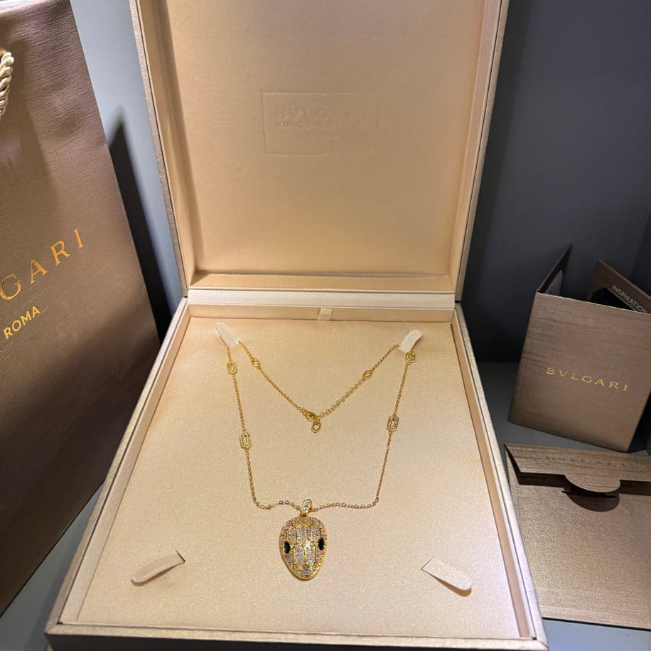 Bvlgari Serpenti Gold Taşlı Kolye — 1