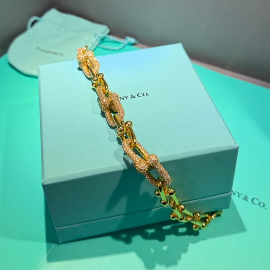 Tiffany Hardwear (Gold 3’Taşlı) Kolye — 1