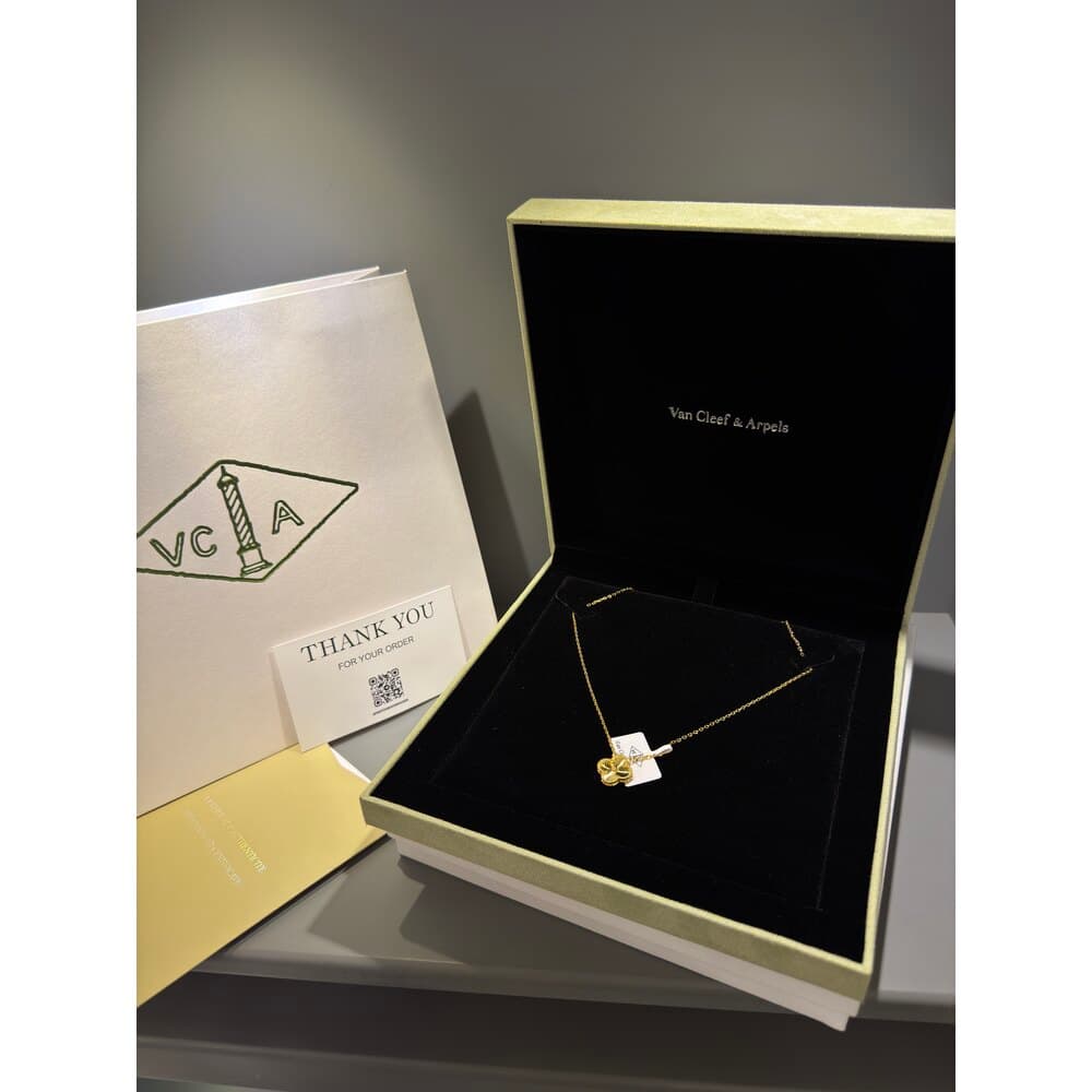 Van Cleef Kolye — 1