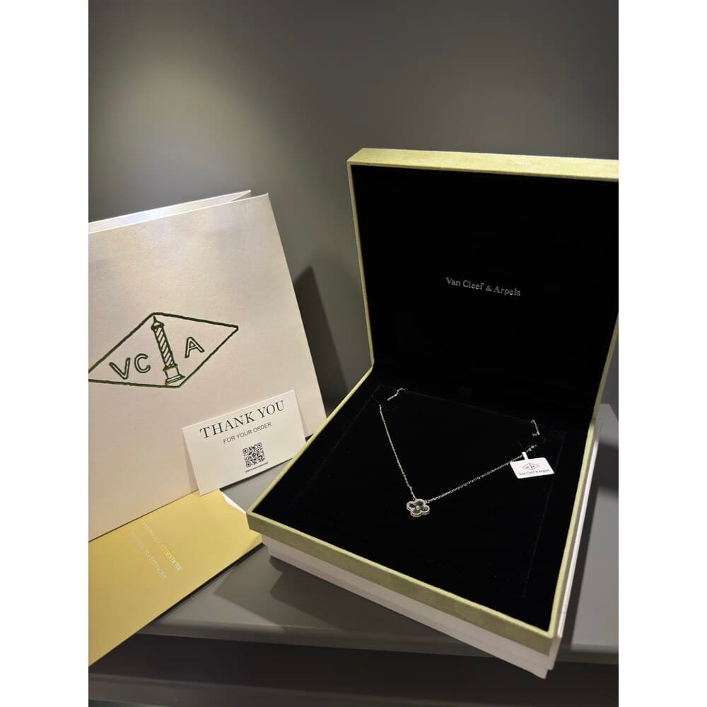 Van Cleef Kolye — 1