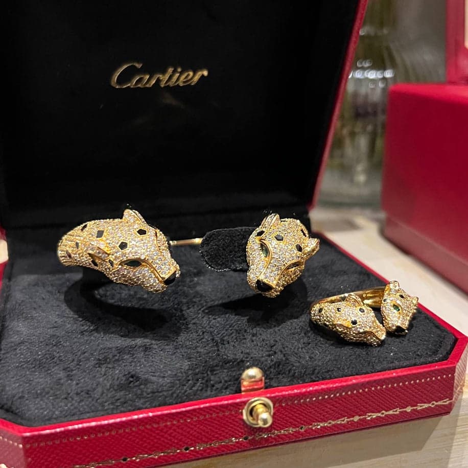 Cartier Panther’e Gold Taşlı Bileklik Yüzük Set — 1