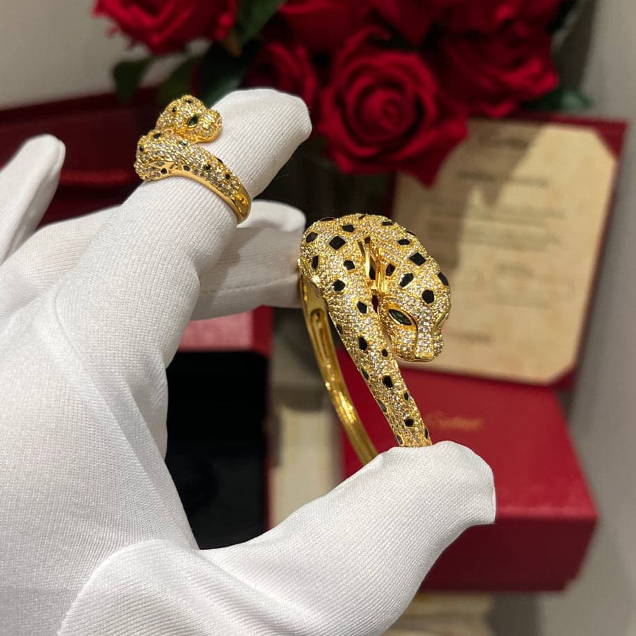 Cartier Panther’e Gold Taşlı Bileklik Yüzük Set — 1