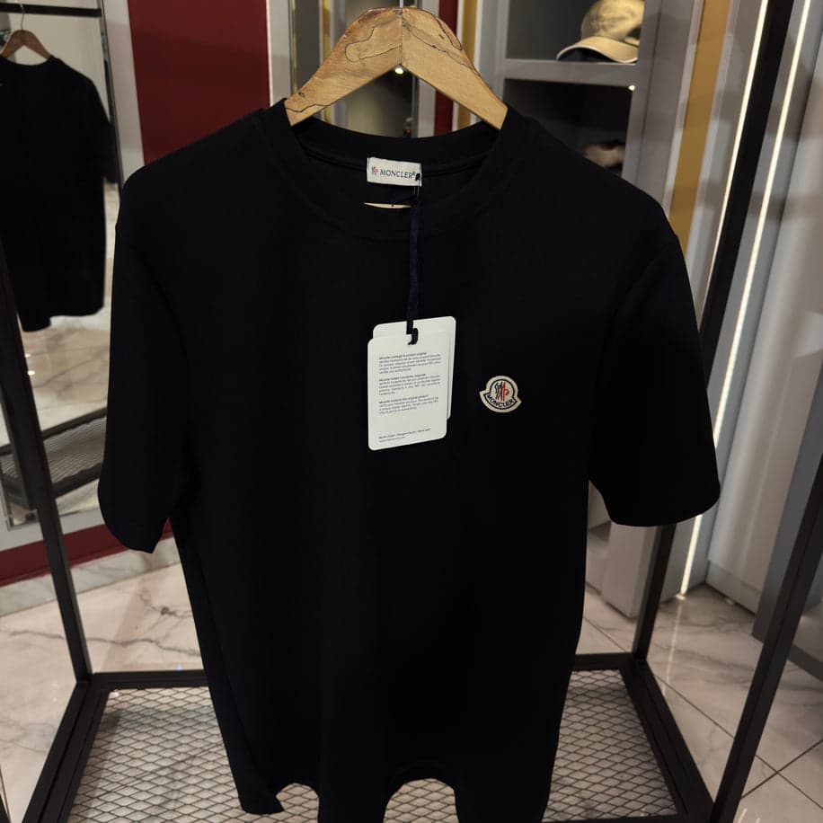 Moncler Logo Detaylı İthal Kumaş T-Shirt — 1