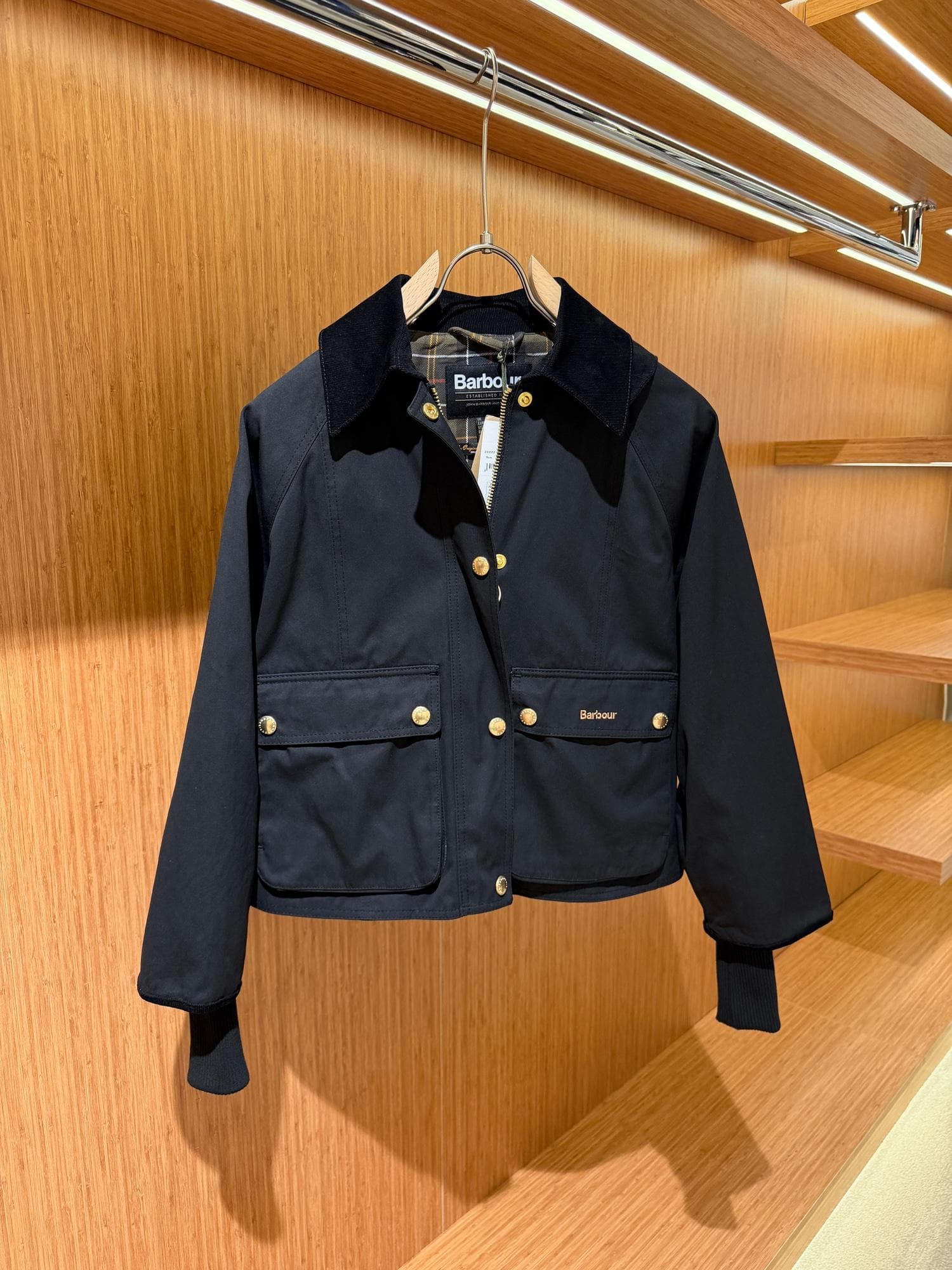 Barbour Siyah Gold Detaylı Ceket