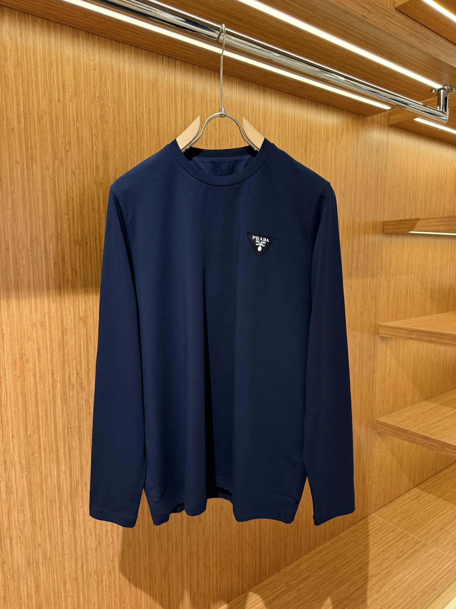 Prada İnce Uzun Kollu Laci
