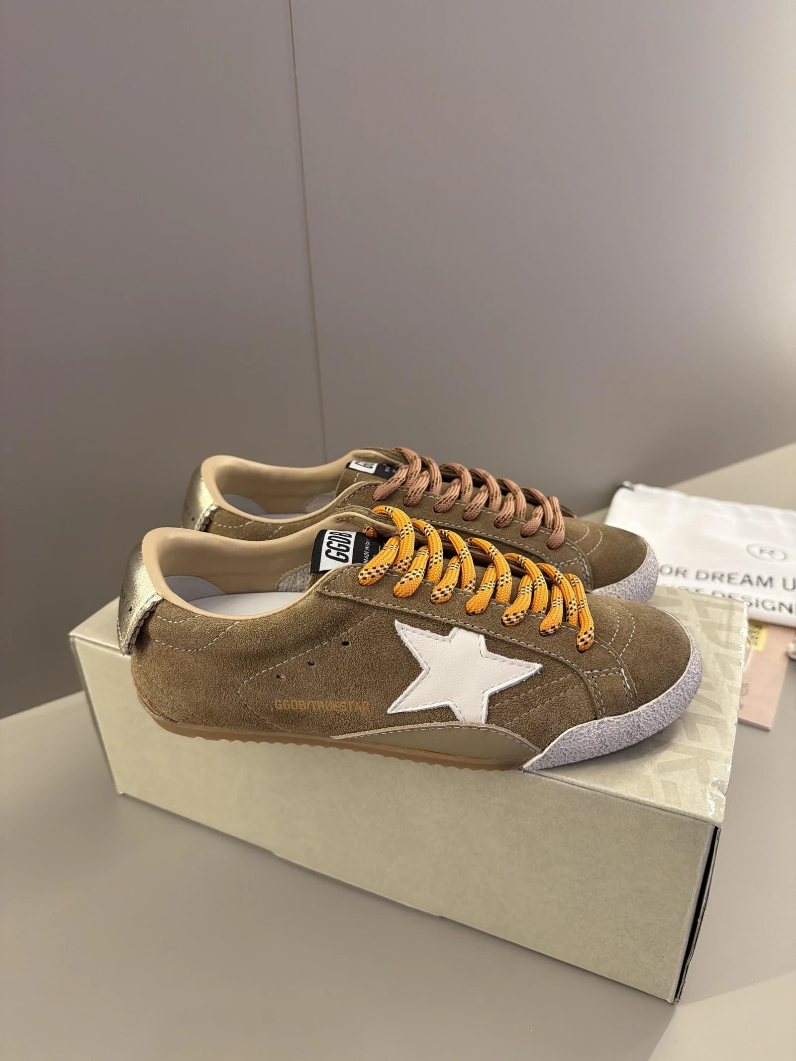 Golden Goose (kod10)