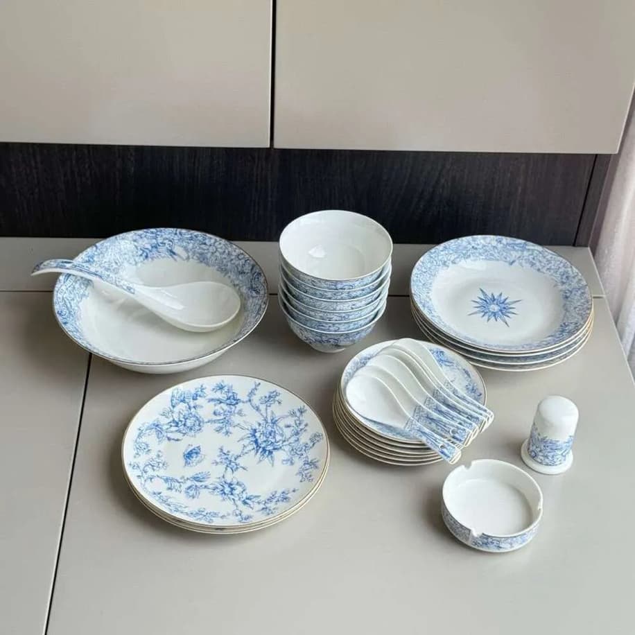 Christian Dior Toile de Jouy/Blue Dream 29 Parça Set