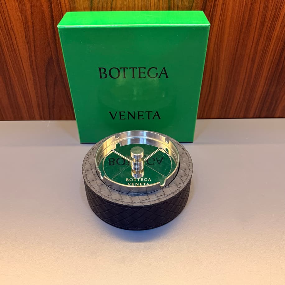 Bottega Venetta Deri Çerçeveli Küllük