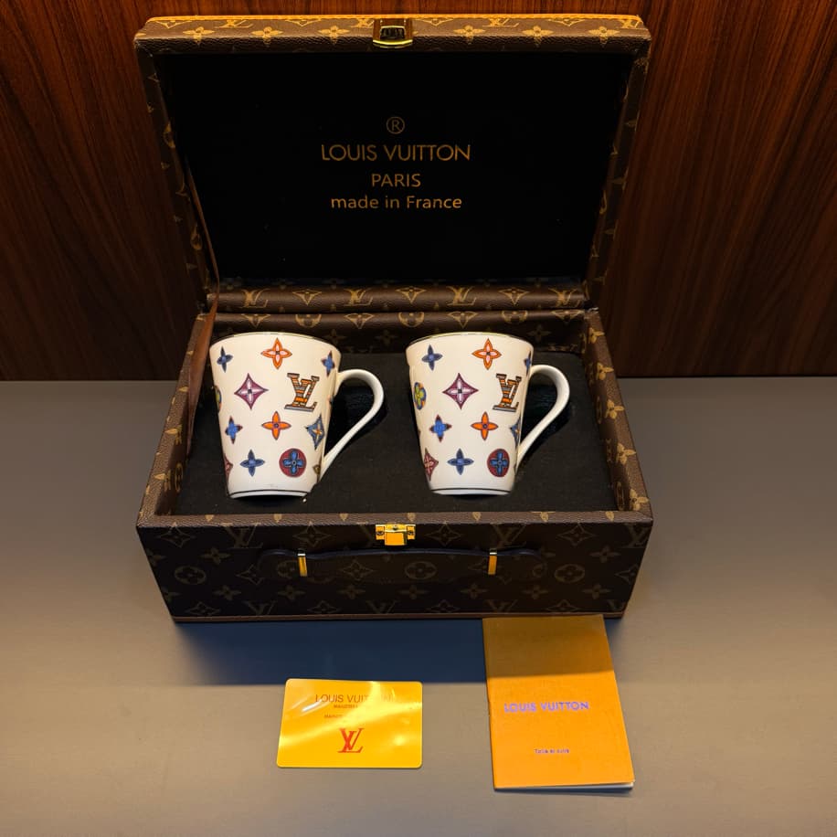 Louis Vuitton 2’Li Kupa seti