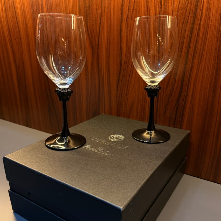Versace Medusa Lumière Haze 2’Li Şarap Kadeh’i