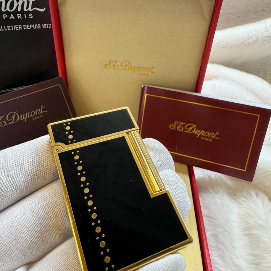 S.T. Dupont LIGNE 2 Black Gold Lighter — 1