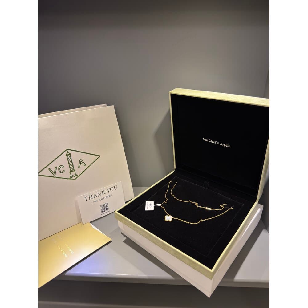 Van Cleef Kolye — 1