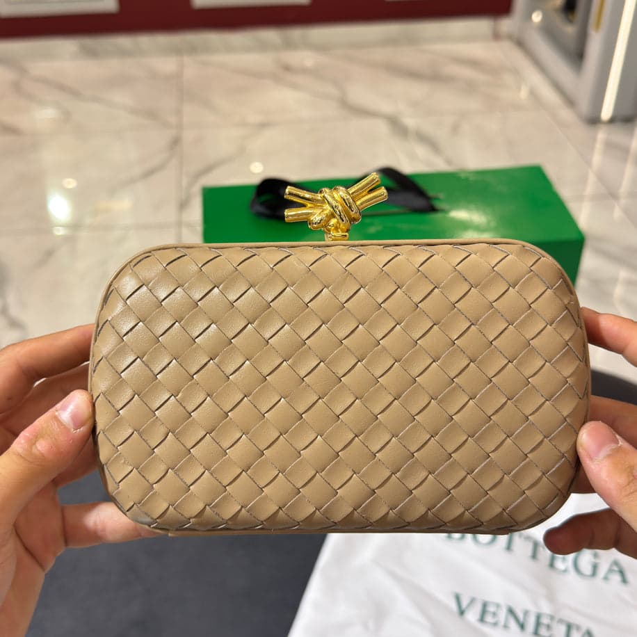 Bottega Veneta Premium Bag (Bej Renk) — 1