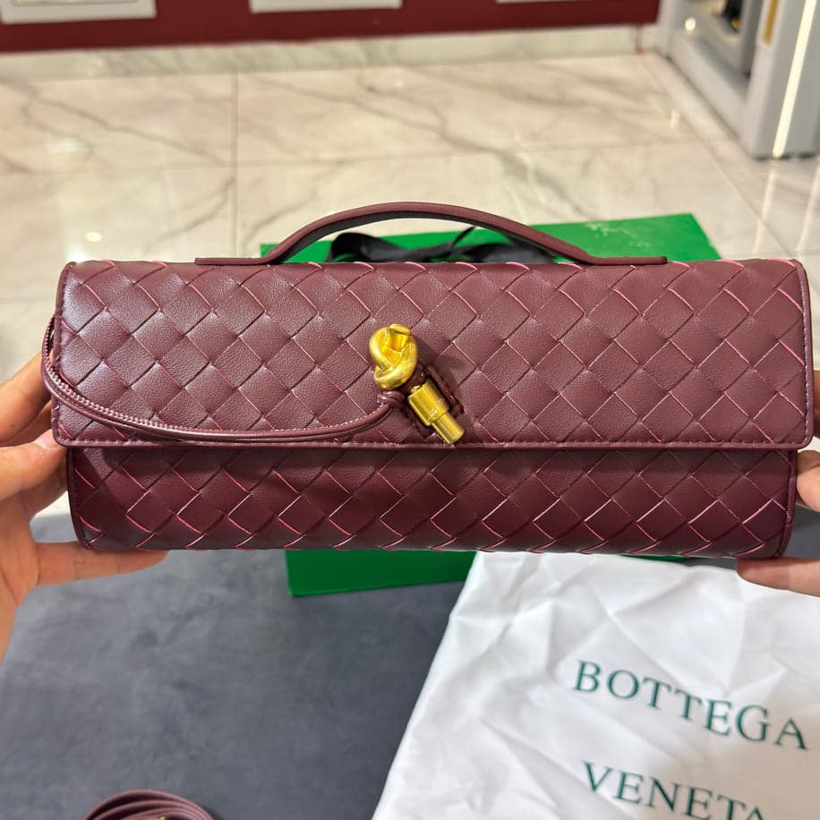 Bottega Veneta Premium Bag (Bordo) — 1