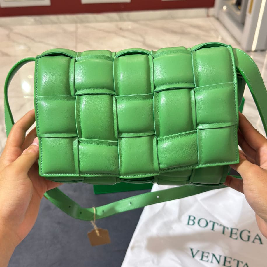 Bottega Veneta Premium Bag (Yeşil Büyük Boy) — 1
